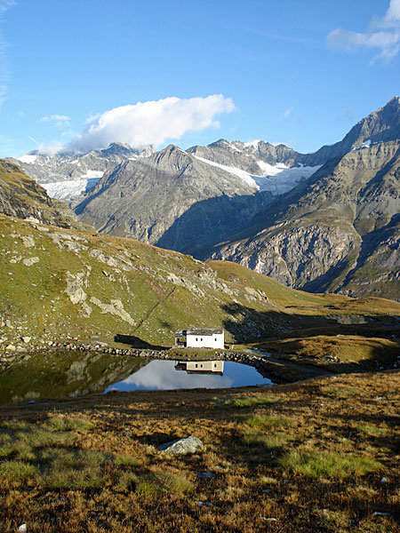 Schwarzsee mit Kapelle 