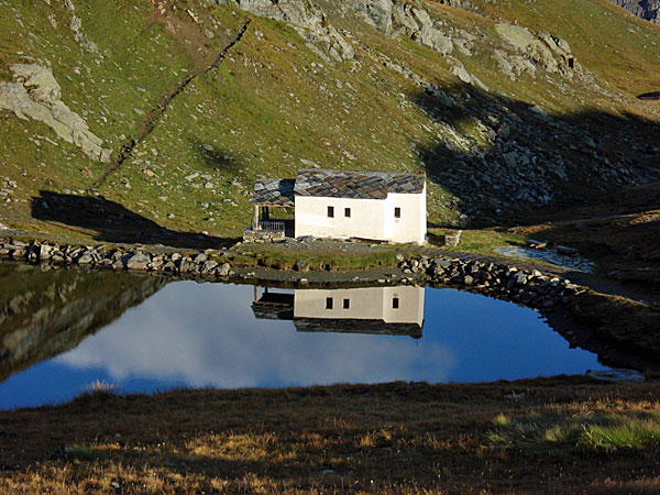 Schwarzsee mit Kapelle 