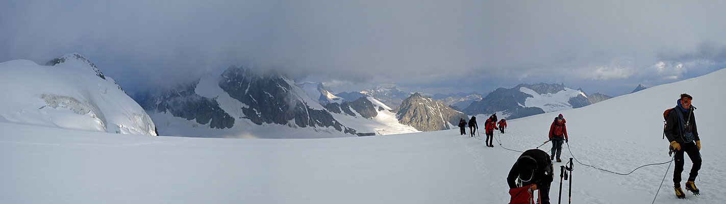 Am Tete Blanche: Blick zu Bouquetins, Dents de Bertol und Aiguilles de la Tsa