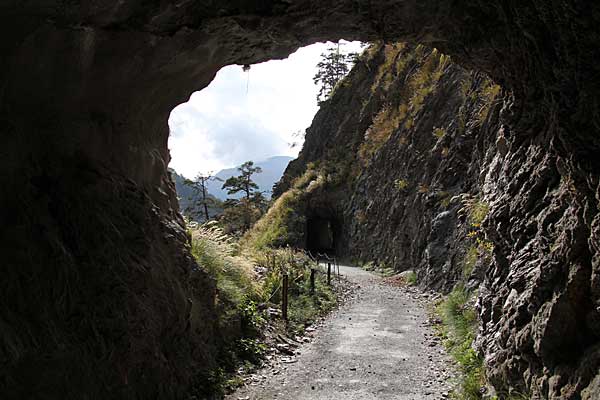 Tunnel im Bietschtal