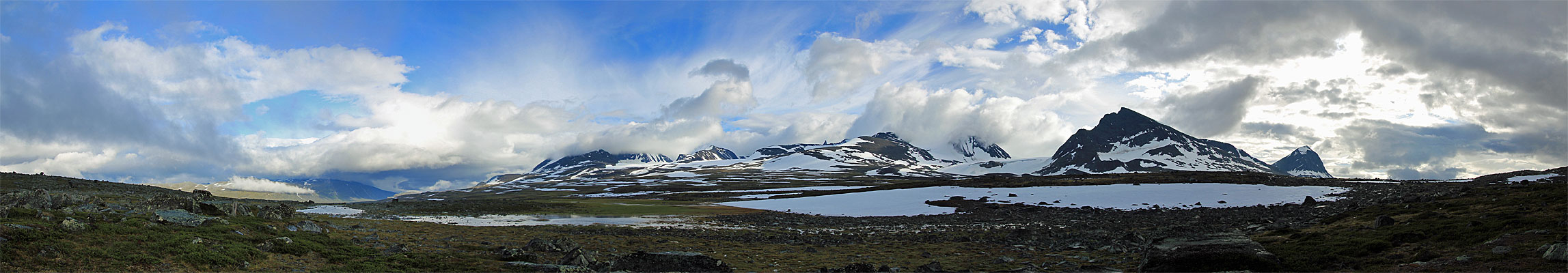 Abendstimmung am Sarek-Massiv