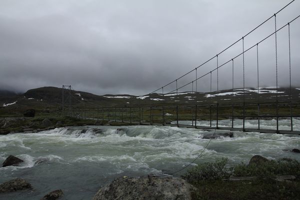 Brücke über den Guhkesvákkjåhkå