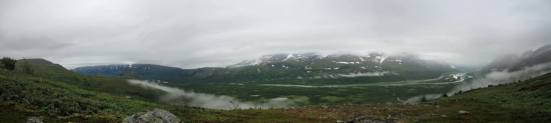 Morgenstimmung über den Rapadalen am Alep Vassjajåkåtj