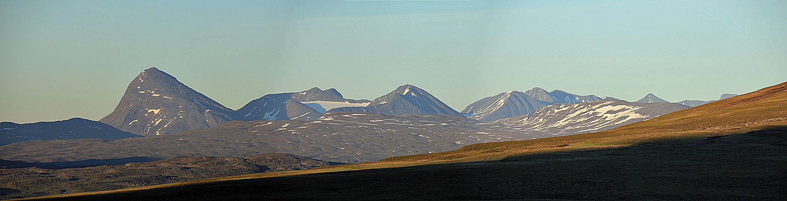 Blick zu den Sarek-Gipfeln vom Pårka-Pass