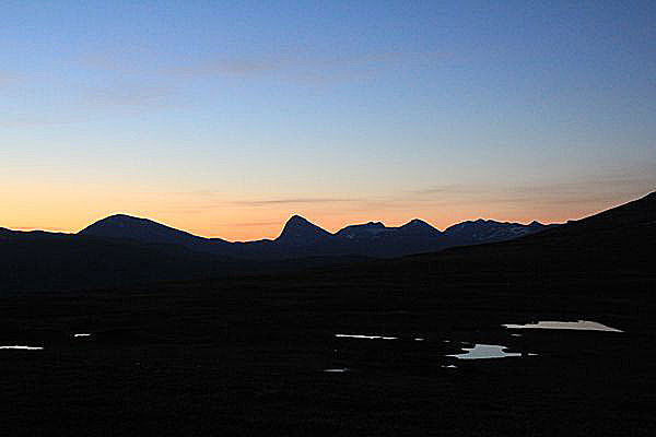 Blick zu den Sarek-Gipfeln vom Pårka-Pass