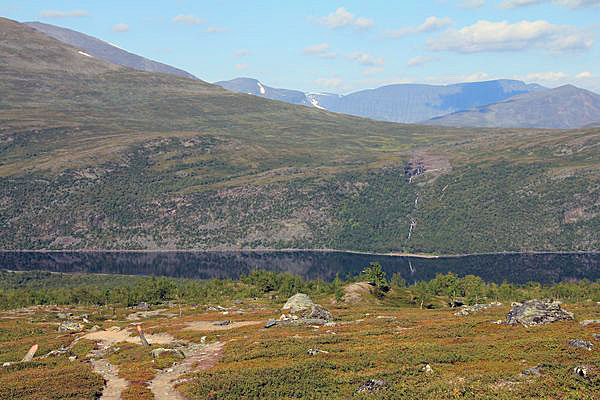 Blick zum Teusajaure und Gegenanstieg