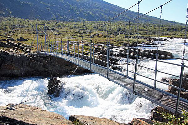 Brücke über den Kaitumjåkka