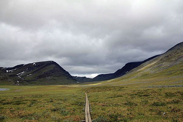 Auf dem Kungsleden unterwegs Richtung Tjäktjapass