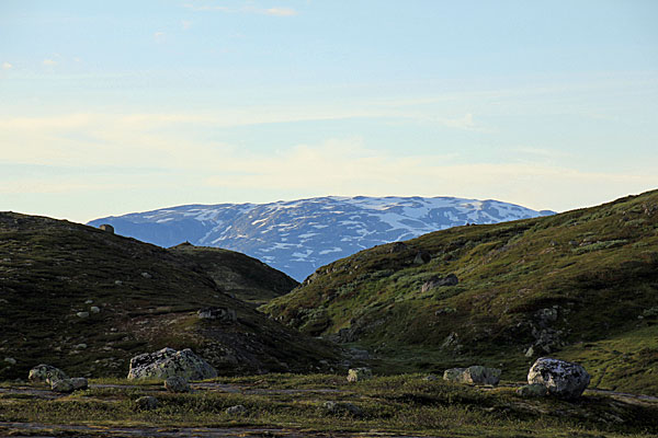 Hardangerjøkulen vom Fusse des Skrubbhamrane