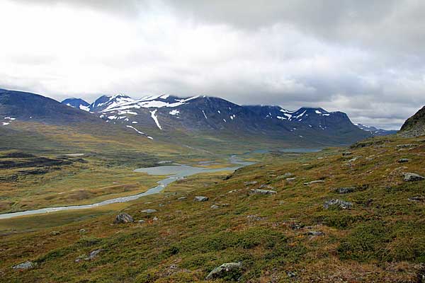 Alisvággi mit Kåtotjåkka-Massiv