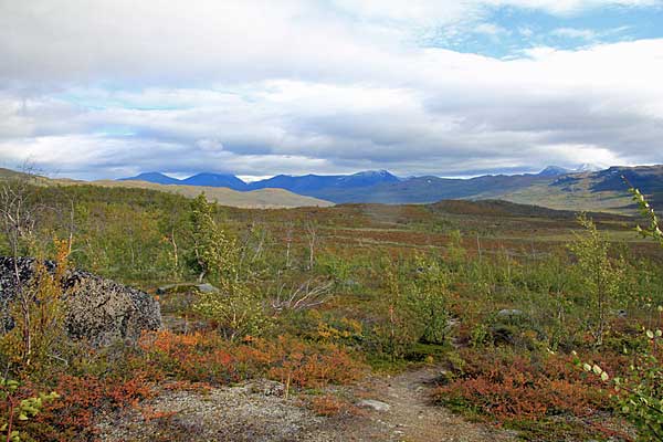 Blick zum Giron, Tjåmuhas und Adnjetjårro