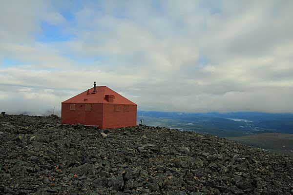 Hütte des Pårtetjåkkå Observatorium