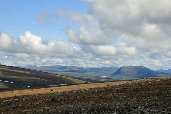 Sähkokjåhkå-Schlucht und Gállakvárre