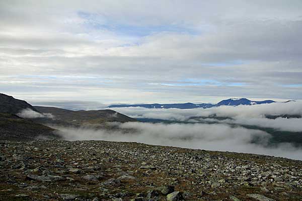 Wolken ziehen ins Njoatsosvágge