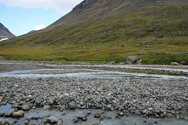 Furt des Flusses vom Nuortap Luohttojiegŋa