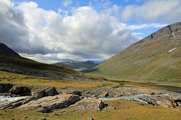 Blick zum Álggajávrre