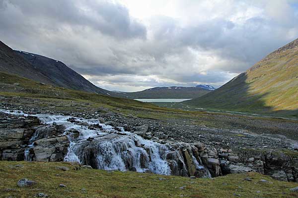 Wasserfall des Niejdariehpjågåsj