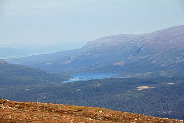 Blick vom Vállevárre zum See Stuor Dáhtá