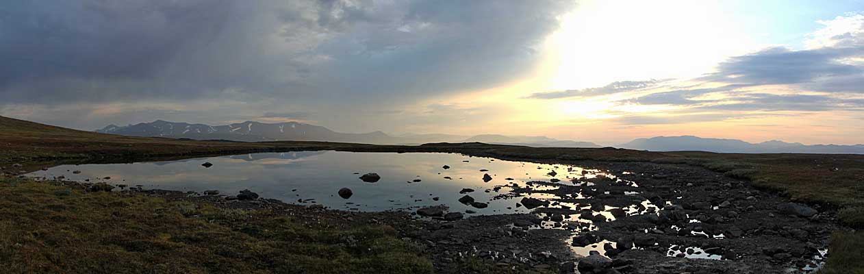 Morgenstimmung am See auf dem Vállevárre