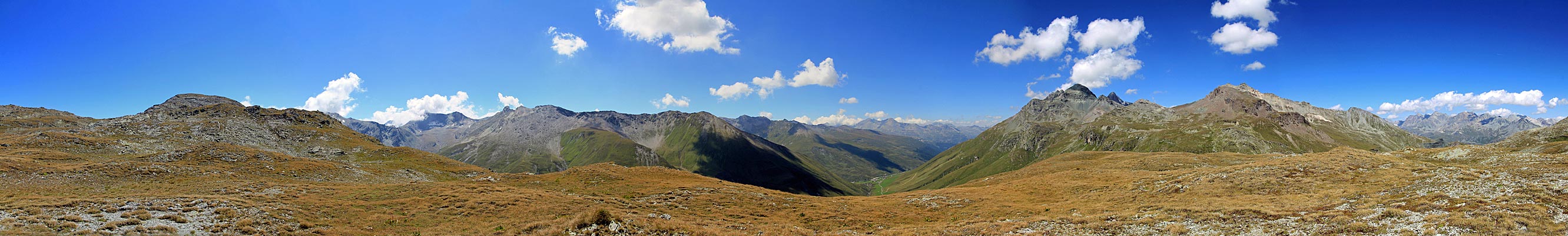 Panorama zwischen Stallerberg und Uf da Flüe