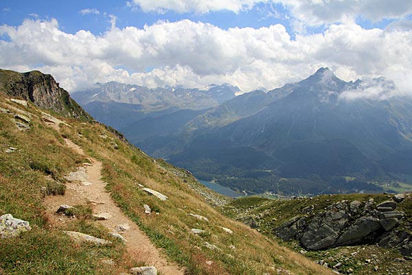 Bergwanderweg nach Plaun Grand