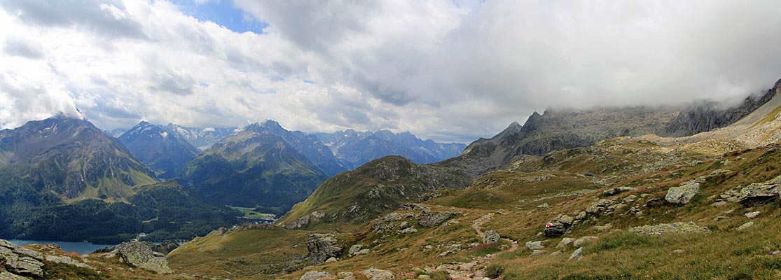 Blick zu den Bernina-Alpen