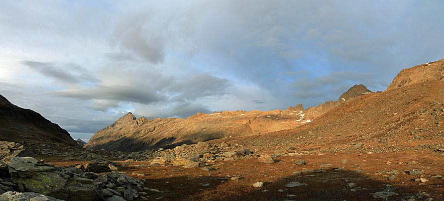 Abendsonne auf dem Piz Pian und Pizzo Tambo