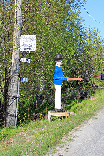 Wegweiser zum Mäjasjöns fäbodar