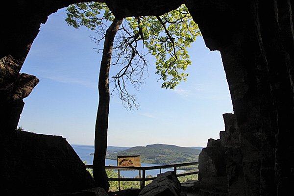 Ausblick aus der Skulegrottan