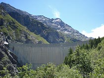 Staumauer des Lac de Mauvoisin