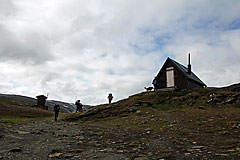 Schutzhütte am Tjäktja-Pass