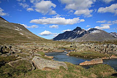 Am Ufer des Bielajåhkå