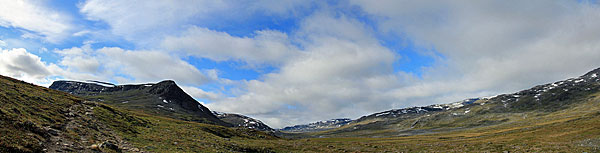 Im Alisvággi, Blick zum Tal nördlich des Lulip Muorahisčohkka