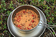 Cous-Cous mit Huhn in Pfeffersosse