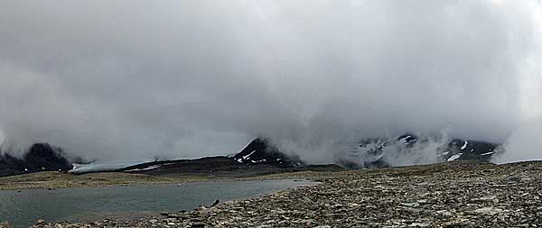 Wolken ziehen über die östliche Luohttoláhko-Ebene