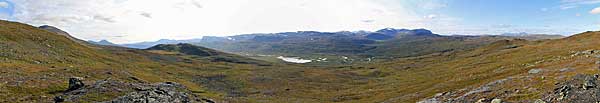 Blick zum See Darreluoppal im Tarradalen