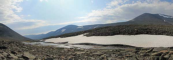 Blick von der Passhöhe ins Vallevágge