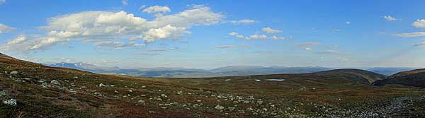 Die Vállevárre Seen und die Schlucht Vállegårsså