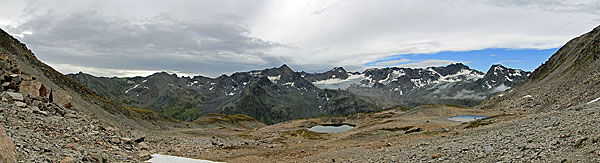 Panorama Blick vom Pass Fuorcla Radönt über das Val Grialetsch