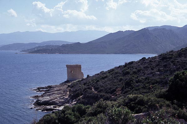 Blick zum Turm Mortella