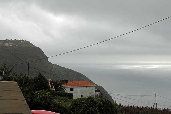 Blick die Südküste entlang