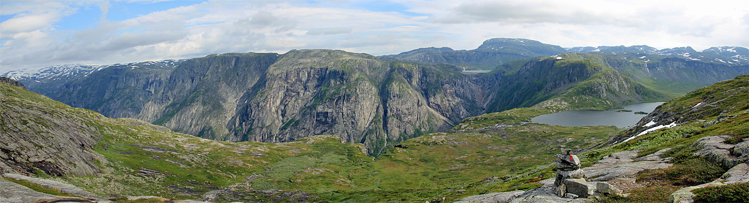 Blick zum Skytjedalsvatnet, Rembesdalsvatnet und Simadalen