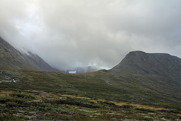 Hellstuguhøe und Hellstugu-Tal mit dem Store Memurutinden