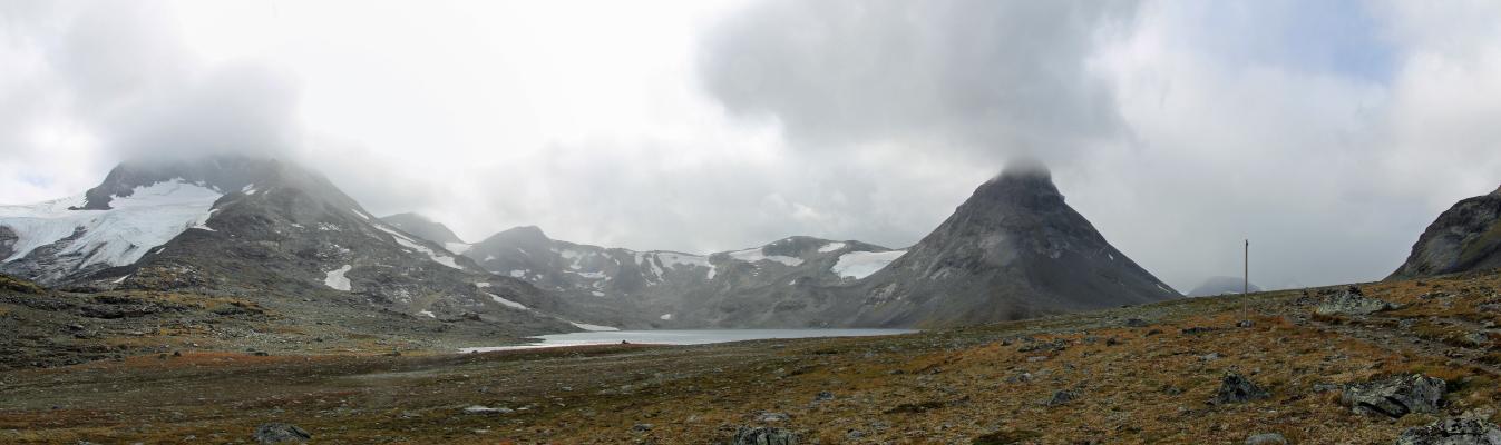Kyrkja mit Kyrkjetjønne