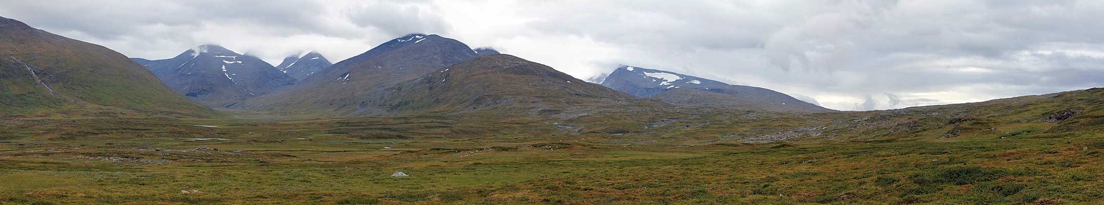  Sarvesvágge und Tjåggŋåristjåhkkå