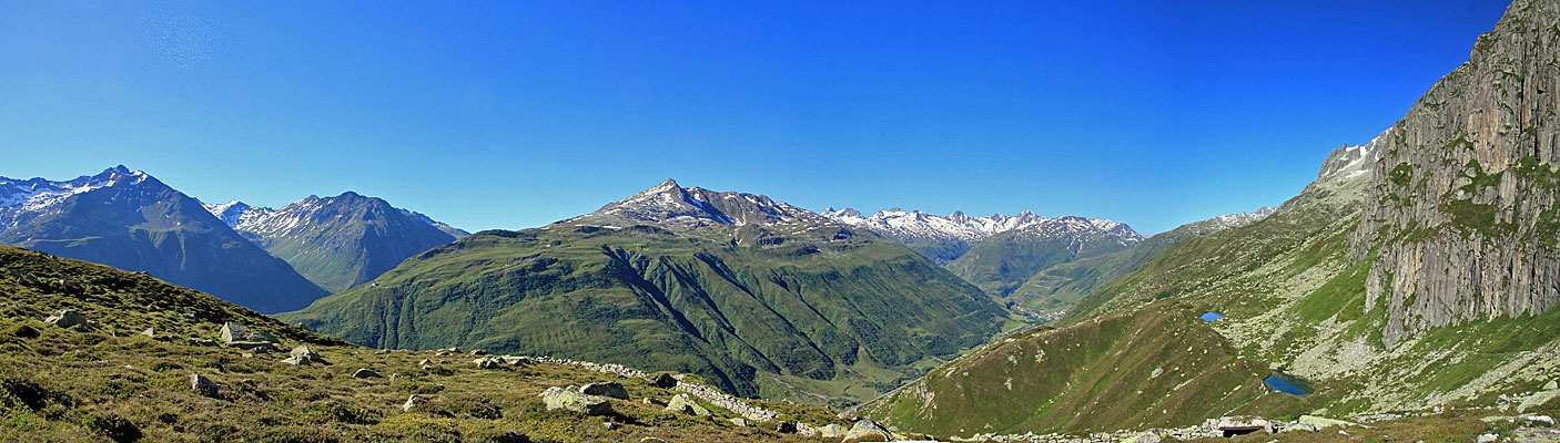 Panorama auf die Gotthard-Gruppe