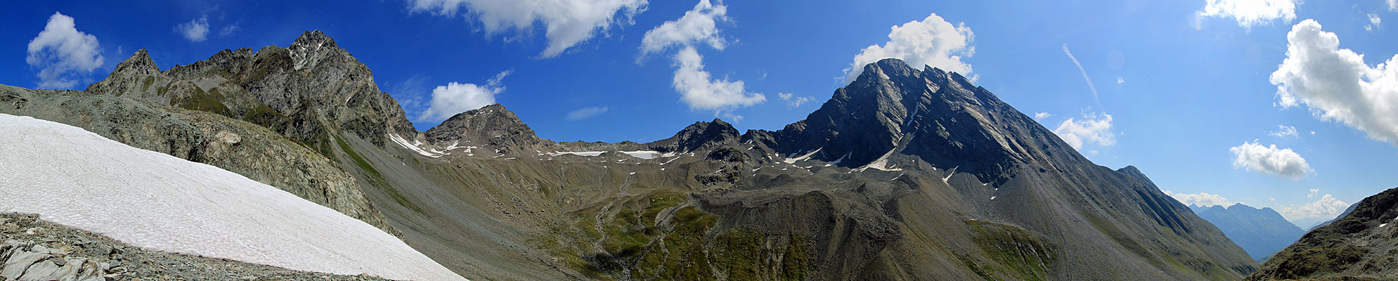 Panorama Plattenhörner und Piz Linard