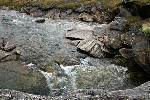 Seeabfluss des Råvejávrre