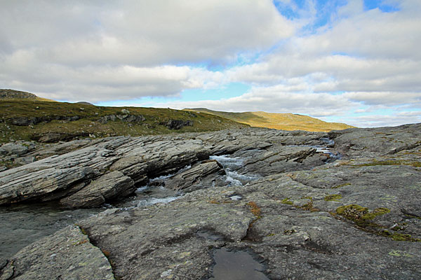 Felsen am Gállojåhkå