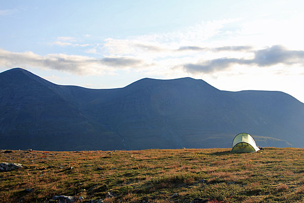 Zeltplatz hoch über den Darrávrre